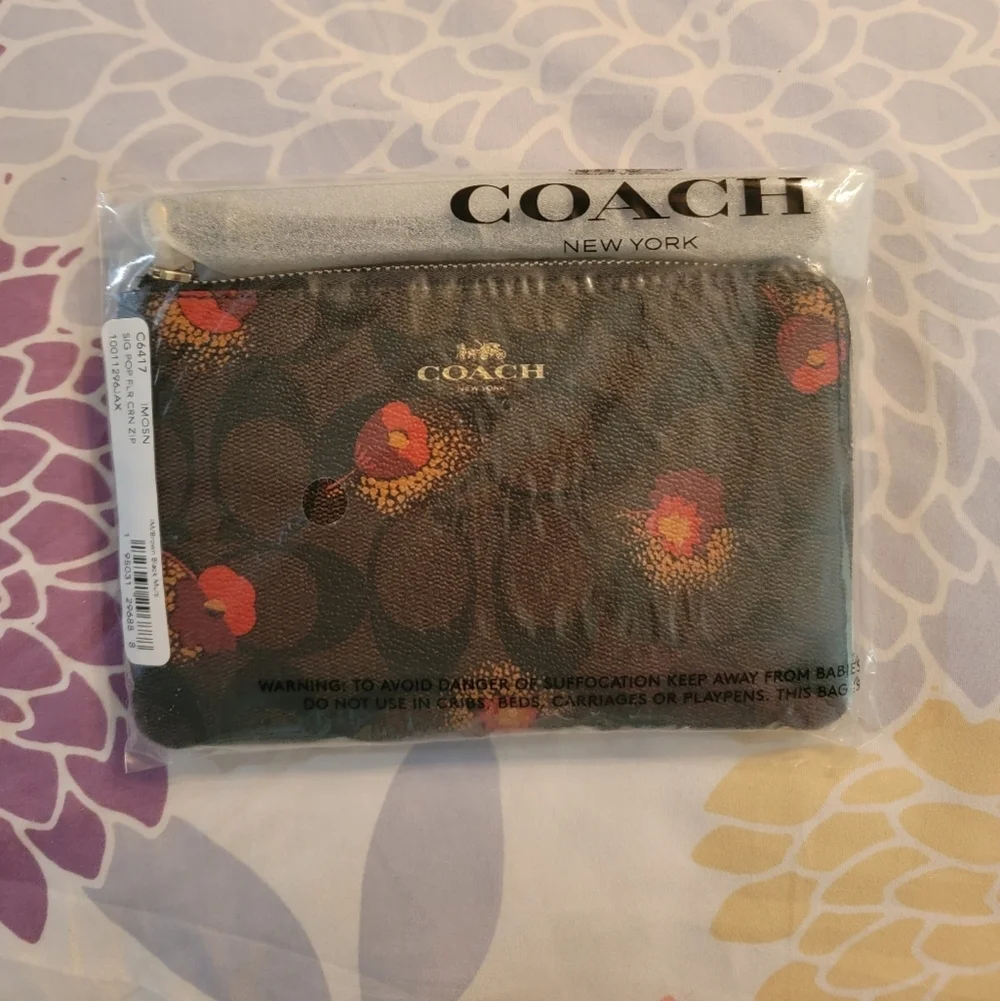 Coach Corner Signature Canvas Pop Floral Wristlet NWT